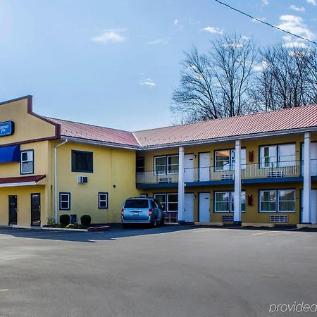 Relax Inn ลูอิสเบิร์ก ภายนอก รูปภาพ