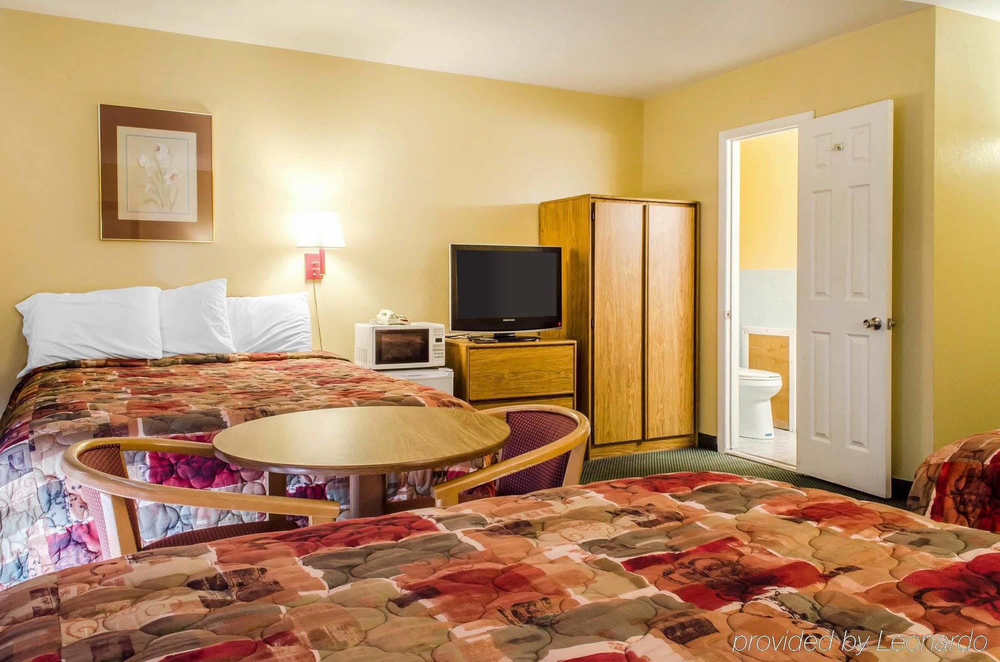 Relax Inn ลูอิสเบิร์ก ภายนอก รูปภาพ